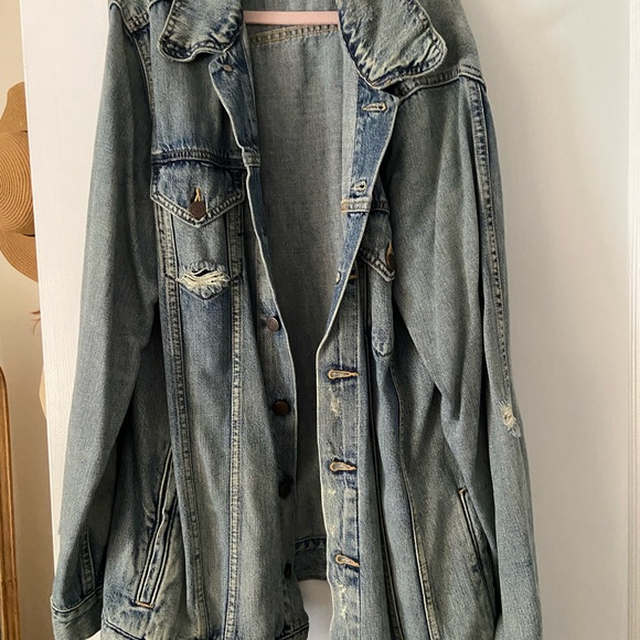 ABLE Merly Oversized Denim jacket in Original wash - Picture 4 of 7